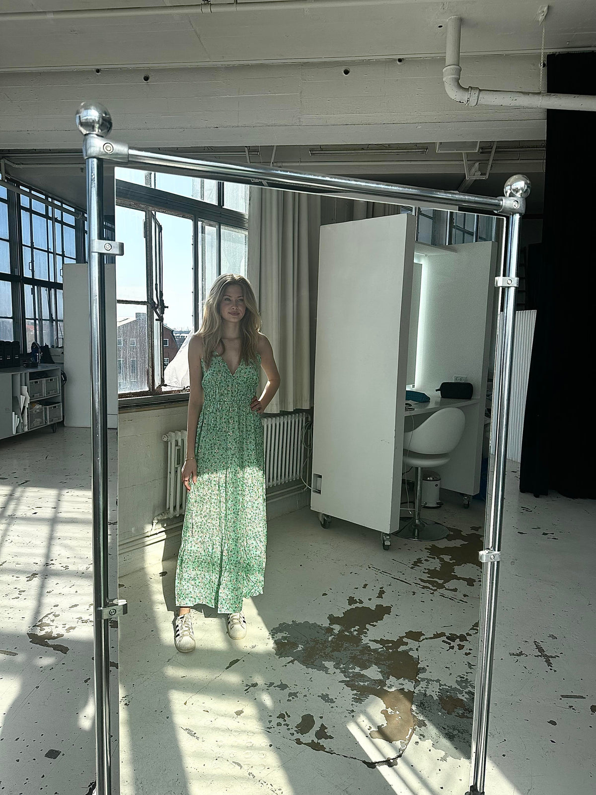 Kimora maxi dress with flowers - green