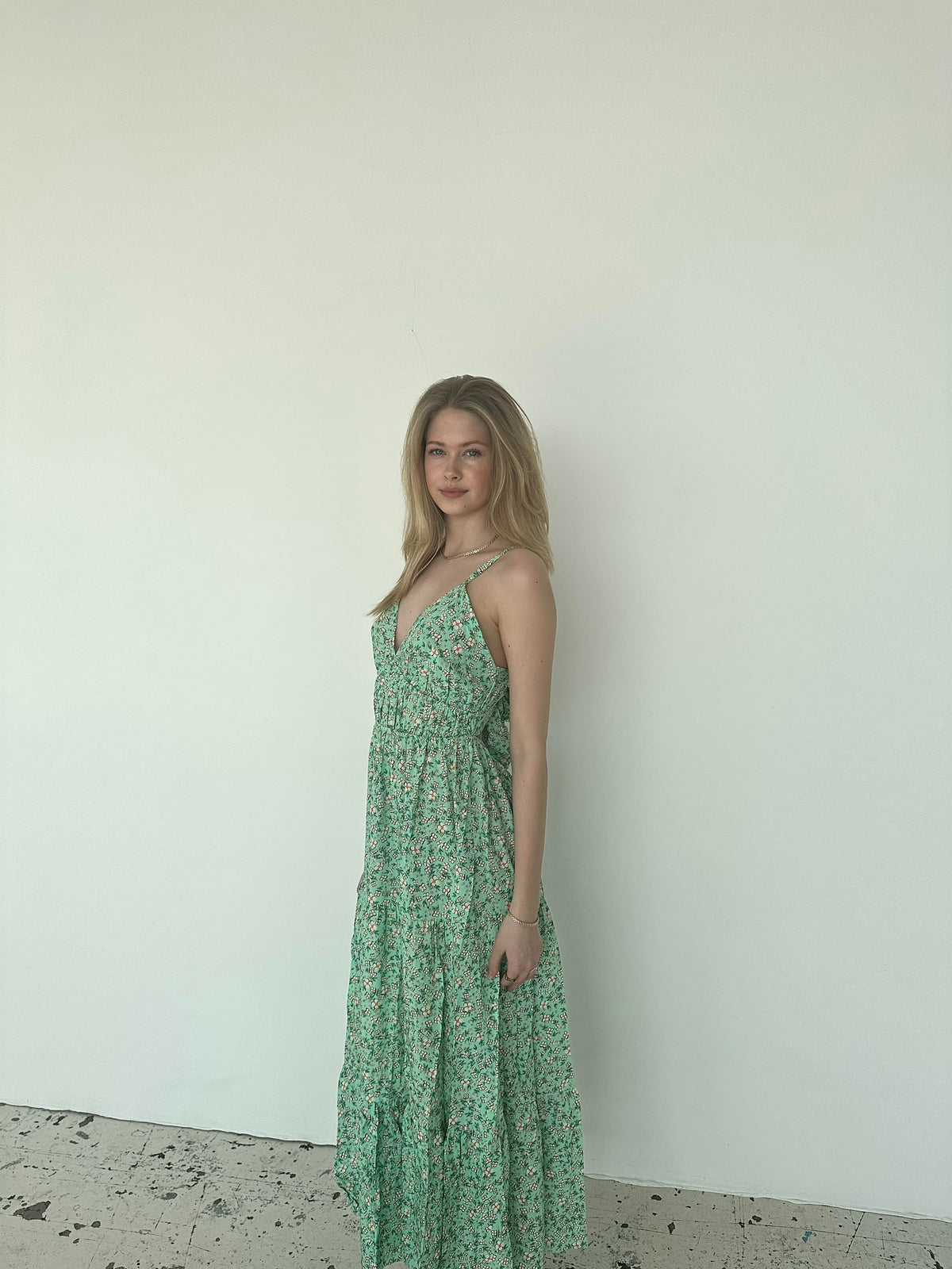 Kimora maxi dress with flowers - green