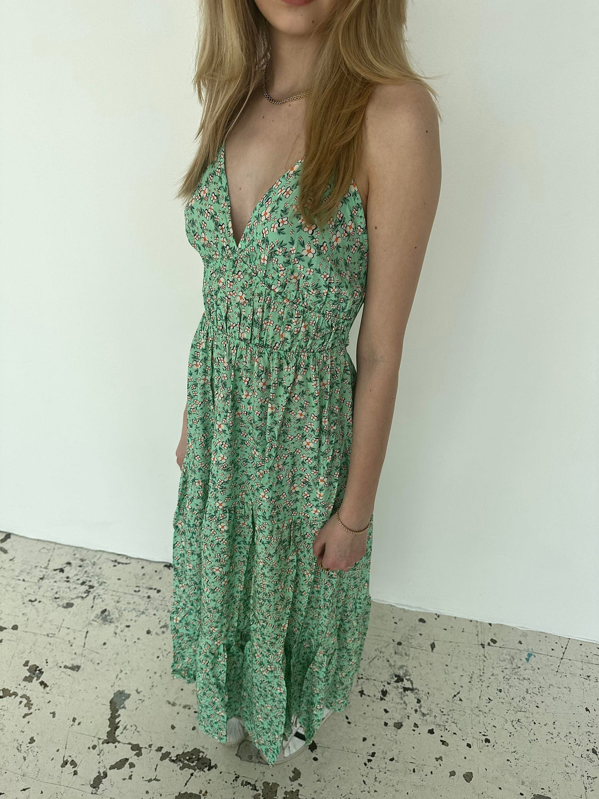 Kimora maxi dress with flowers - green