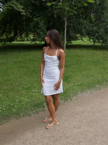 Minta dress with open back - White