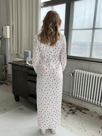 Frederikke satin dress with red flowers - White