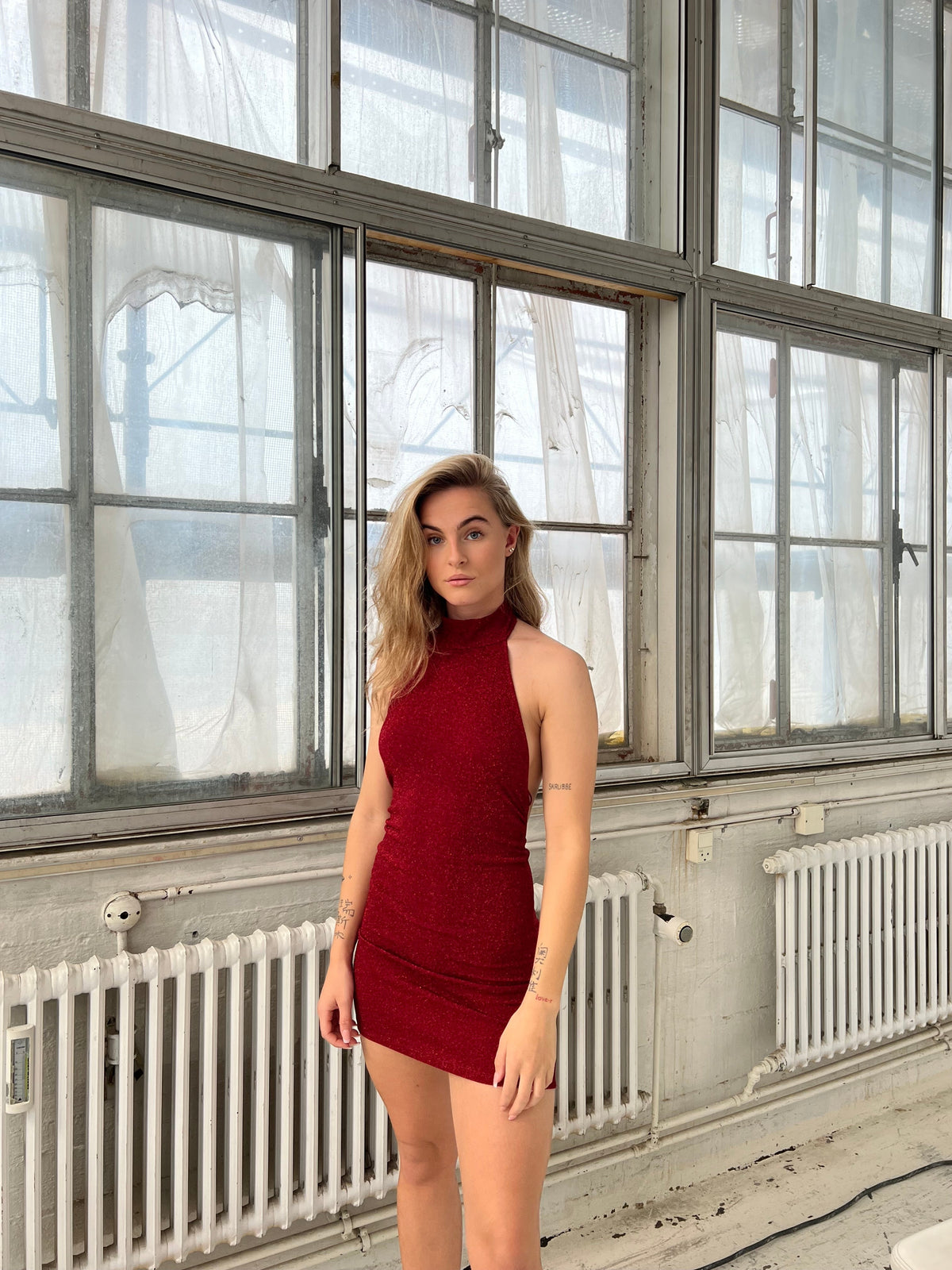 Lorraine halterneck glitter dress - Red