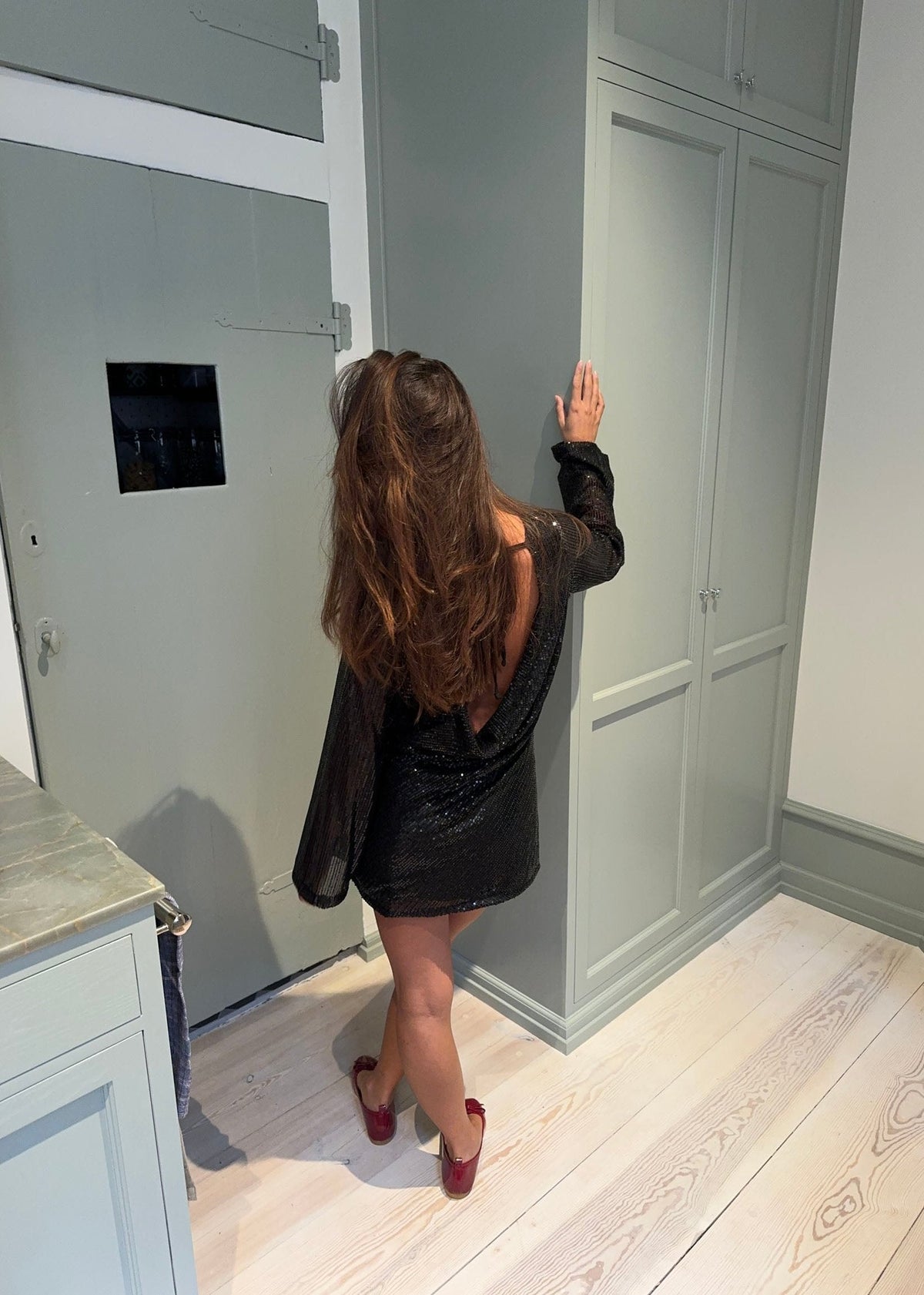 Alberta sequin dress (petite) - Black