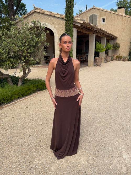 Skyla maxi dress with open back - Brown