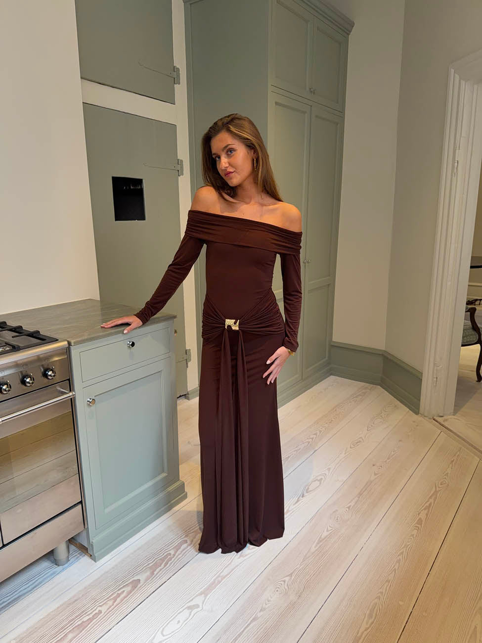 Lea long sleeve dress with gold detail - Brown