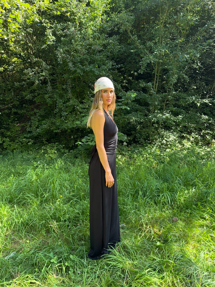 Clauda maxi dress with open back - Black