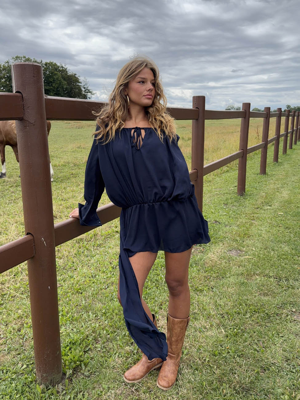 Aveline off shoulder dress - Navy