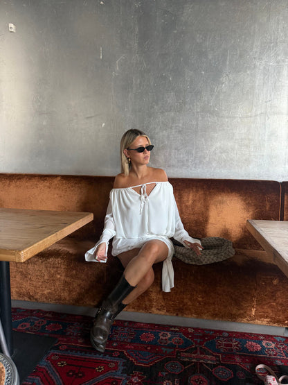 Aveline off shoulder dress – White