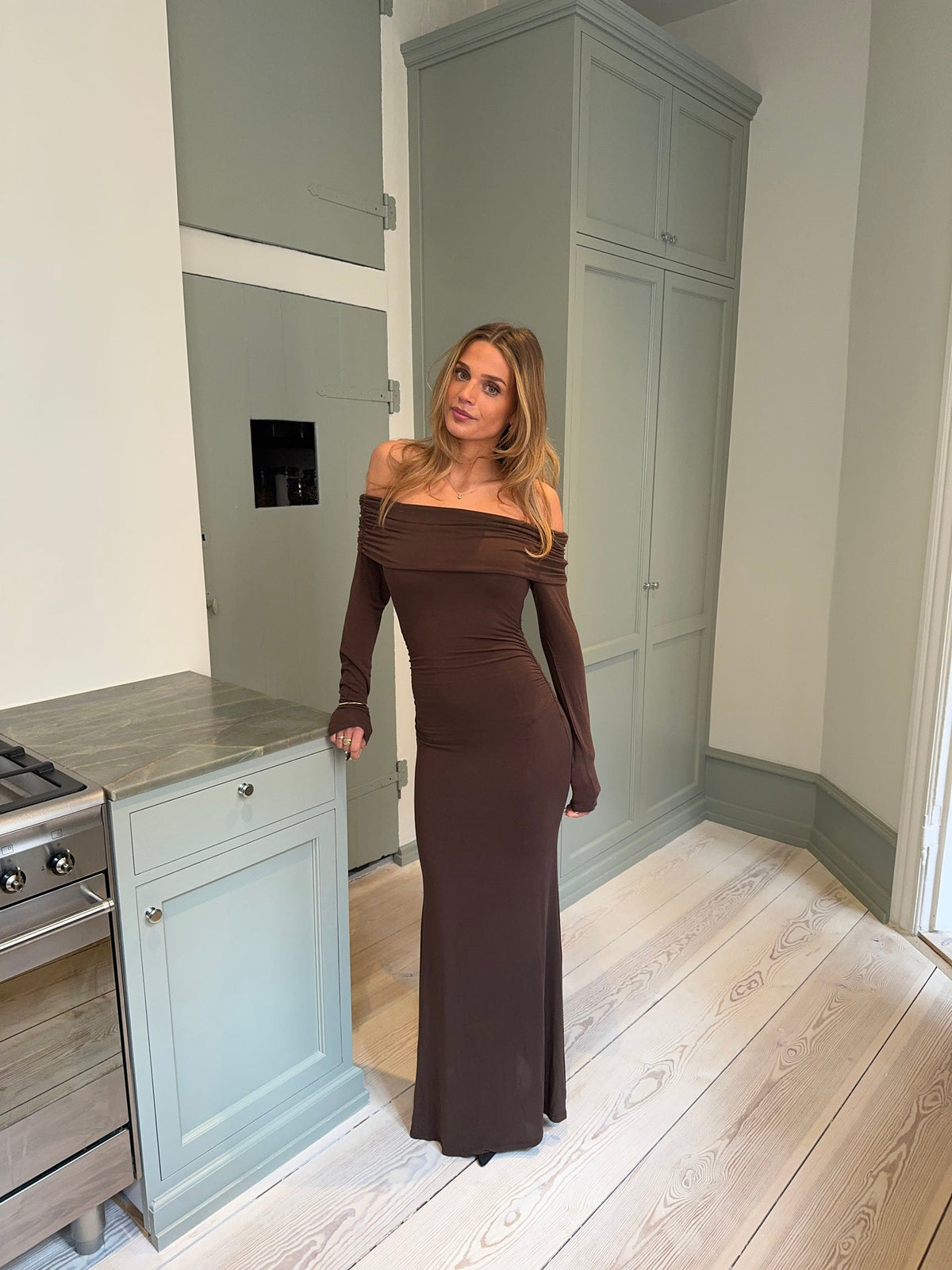 Nitta off shoulder maxi dress - Brown
