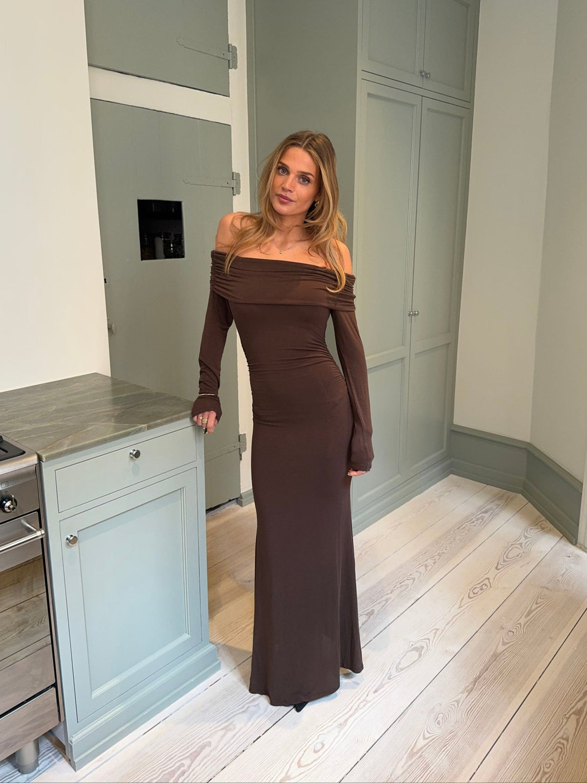 Nitta off shoulder maxi dress - Brown