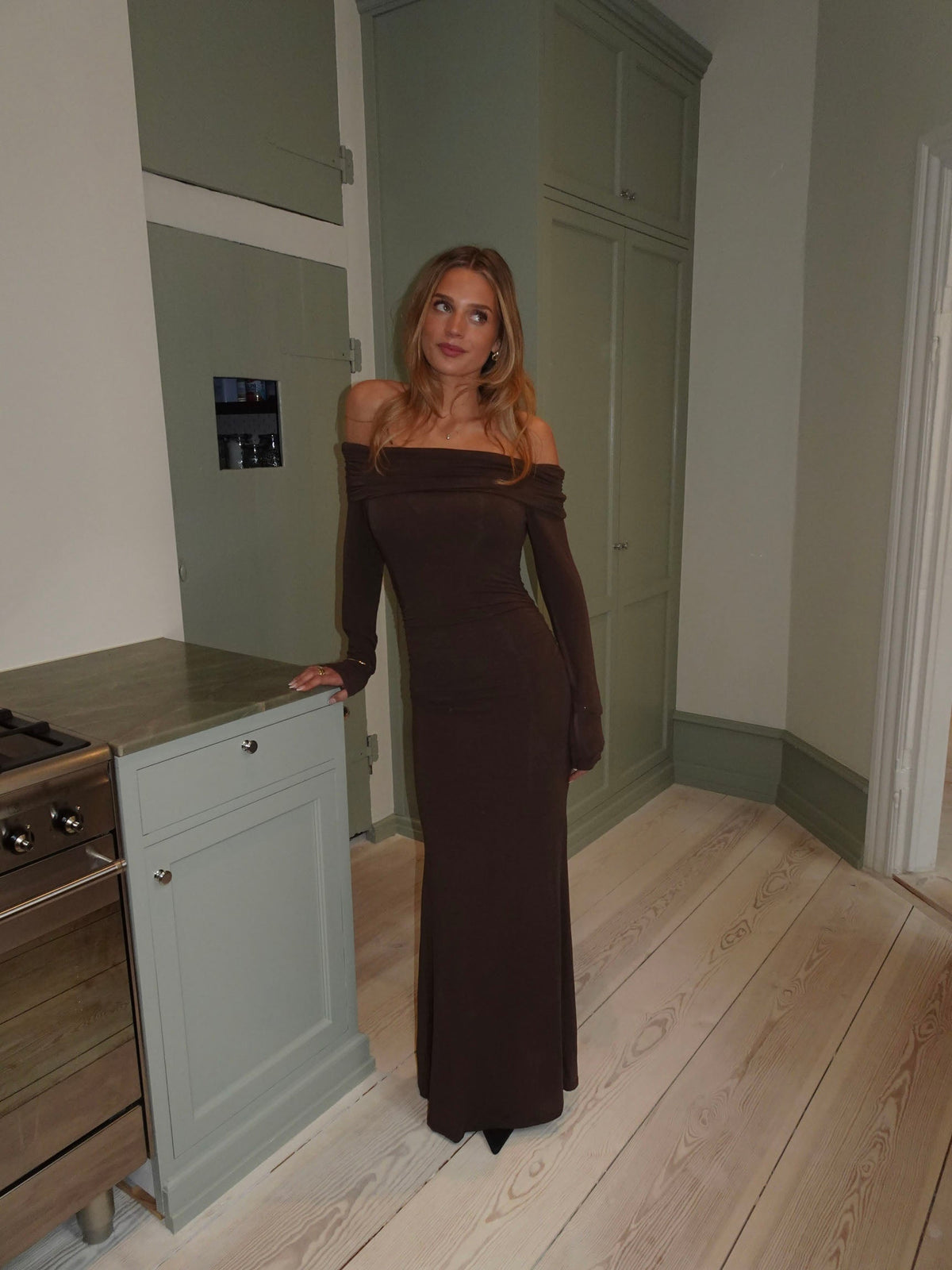 Nitta off shoulder maxi dress - Brown