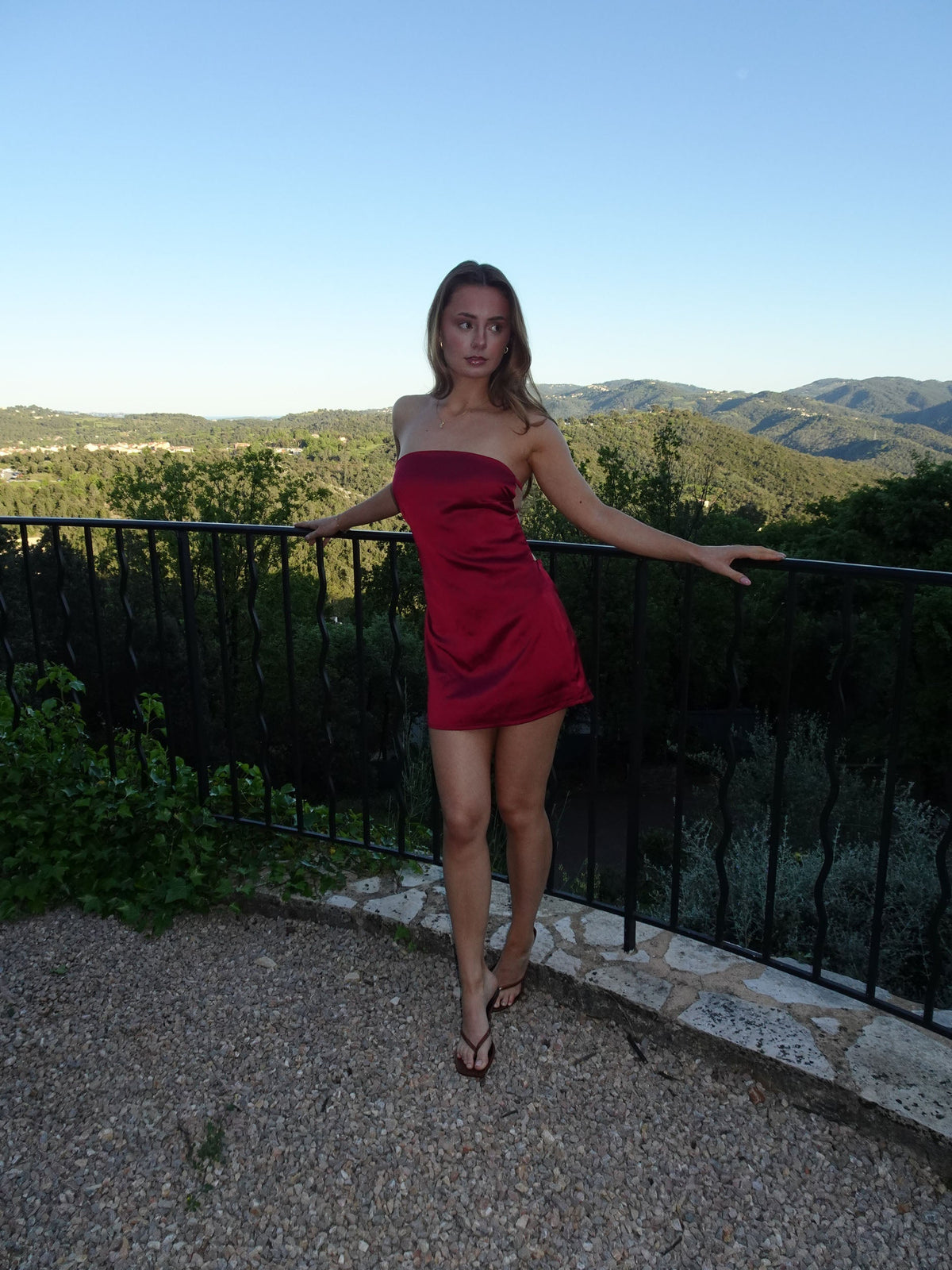 Siena satin bandeau dress – Bordeaux