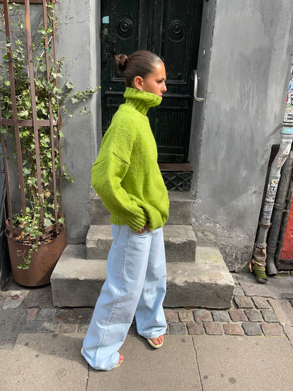 Valdamara oversized turtleneck – Lime Green